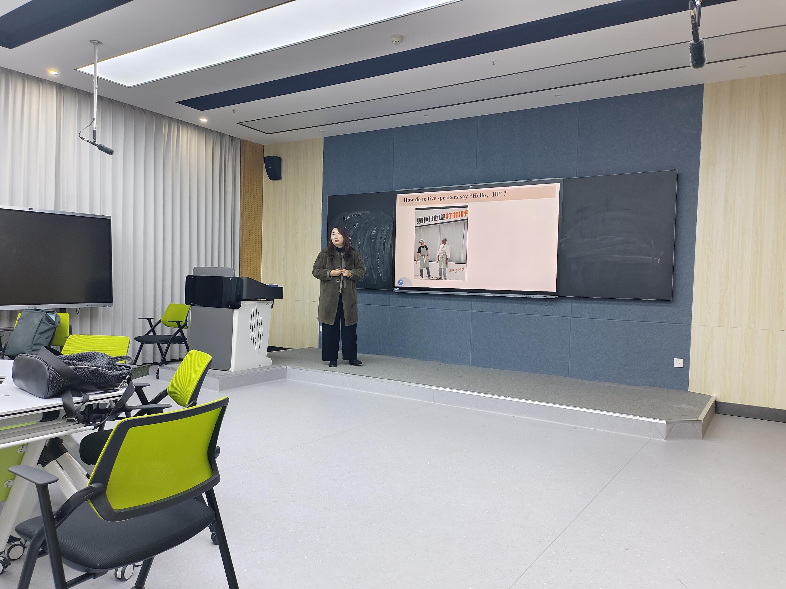 贾求索.jpg 贾求索.jpg